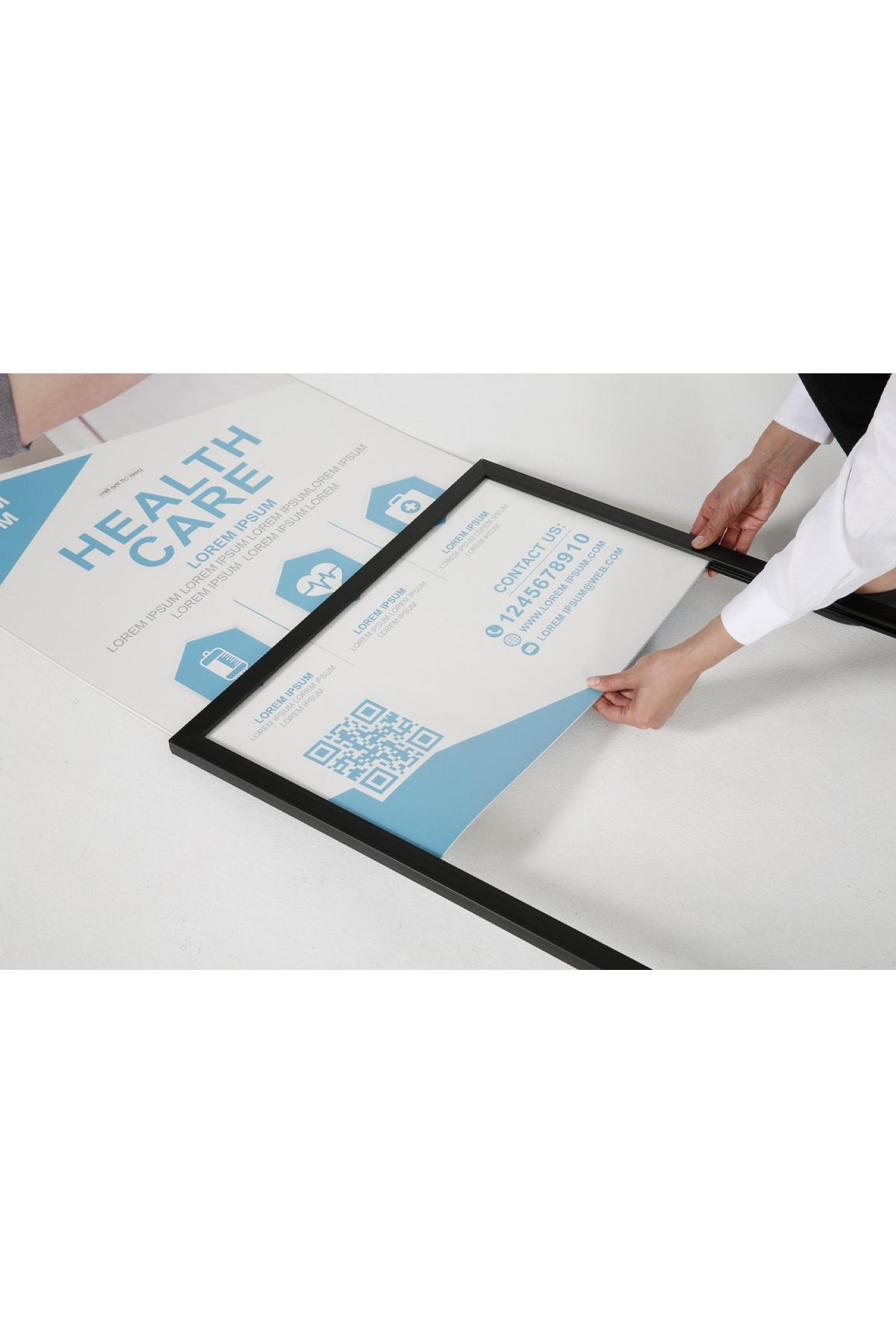 WindPro%20Slim%20Gri%2055x70%20Çift%20Kat%20Kaldırım%20Reklam%20Panosu%20Ayaklı%20Poster%20Pano%20